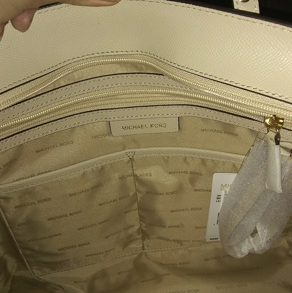 NWT MK VOYAGER - Picture 2 of 5